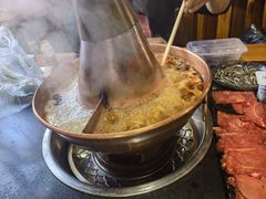 -果松木炭酸菜铜火锅·外婆参鸡汤