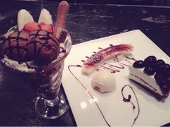 巧克力巴菲+黑樱桃塔-Strawberry Butterfly草莓蝴蝶日式水果挞