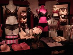 -鸿通城购物中心