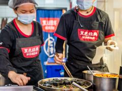 -黑色经典臭豆腐·湖南特产(步行街店)