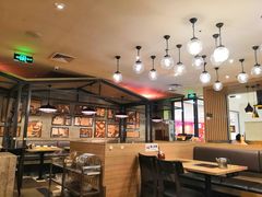 大堂-黄记煌三汁焖锅(客都汇店)