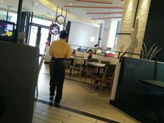 -必胜客(武汉欢乐谷店)