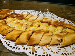 现烤牛肉奶酪披萨-Mevlana梅夫娜土耳其餐厅·清真