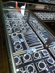 -凤凰县苗族银饰锻制技艺传习所