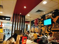 -麦当劳(汉口火车站候车室店)