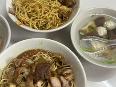 豆干鸭血汤-松树干拌面店