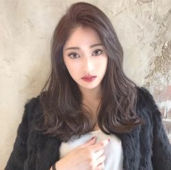 -变画·发型STUDIO