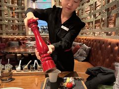-恰餐厅及酒吧 CHAR Bar & Grill (北京丽都皇冠假日店)