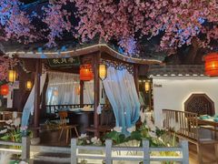 -荷塘秋月·本帮江浙菜(国权路店)