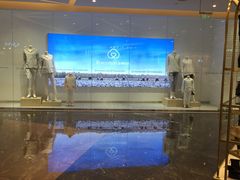 -王府井百货熙地港店
