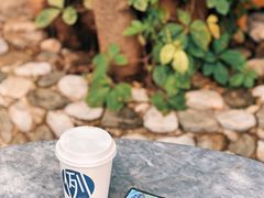 -Be Lived Cafe比例咖啡(摩天轮店)