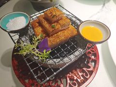 -江上荟·创意中国菜(绿地缤纷城店)