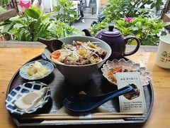 -啢啢茶寮(芳华横街店)