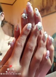 -睫乐园•睫公馆•美睫美甲沙龙