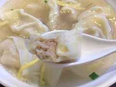 刀鱼馄饨-老半斋(福州路店)