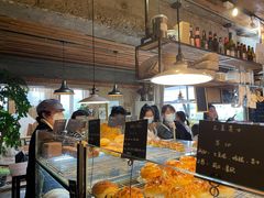 面包甜点陈列柜-仙峰天然面包(迎宾路店)