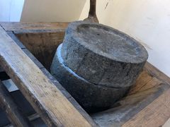 -白色精品·老长沙臭豆腐(文化店)