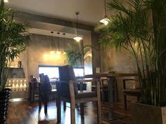 -HIGH FIVE哈福手工汉堡(桂林路店)