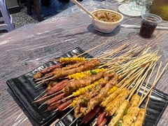 -老街烧烤大排档·地道湖北菜·龙虾馆(汉口火车站店)