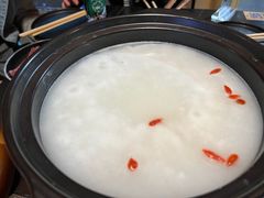 -牛牛和牛海鲜粥底火锅(长虹国际城店)