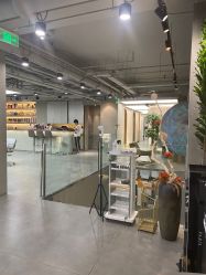 -变画·发型STUDIO