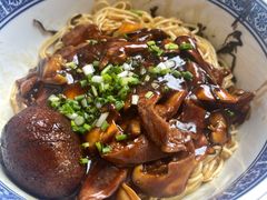 蛤蜊猪肝面-沪西老弄堂面馆(定西路店)