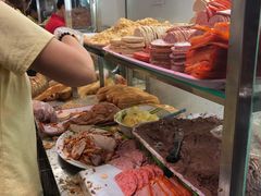 -Bánh Mì Huynh Hoa