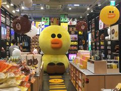 -LINE FRIENDS Garosu-gil Flagship Store
