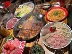 -周小明火锅(黑金冠社区店)