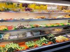 自助取餐区-万记麻辣烫国展总店