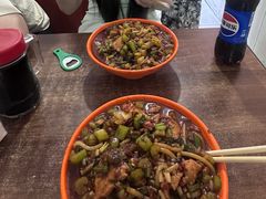 -玲玲米粉·新疆现炒米粉(大十字总店)