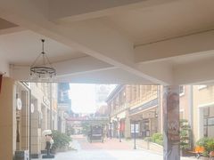 -王府井奥莱临潼小镇(临潼店)