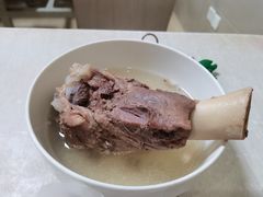 -周震馄饨