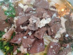 裕新楼招牌杀猪三鲜粉-裕新楼粉面馆·石磨手工粉(四方坪店)