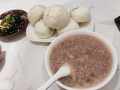 -李与白包子铺(桐梓林店)
