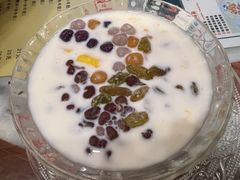 -广信牛奶甜品世家(台东店)