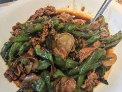 -霸蛮湖南菜·牛肉粉(荣京西街店)