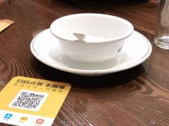 -乡土黄·鲜牛肉火锅·小龙虾(兴业街店)