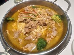 黄汁酸汤浸肥牛-至潮餐厅精致粤菜·活鲈鱼·走地鸡(珠江新城店)