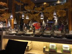 -舜耕山庄四时万和自助餐厅