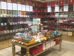 零售区-VENCHI 闻绮(北京国贸商城店)