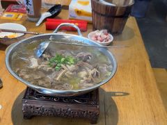 -谢老五跷脚牛肉·非遗传承店