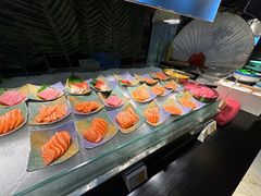 -朗丽兹自助餐厅