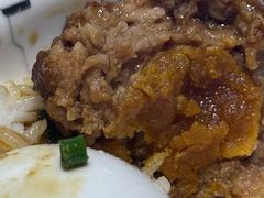 鸭蛋黄狮子头-福荣新中式餐厅