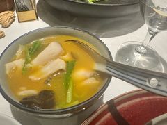 雕梅酸汤鲈鱼-泓0871臻选云南菜·味庄