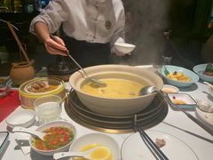 -领鲜天下·焗海鲜·花胶鸡(天目里店)