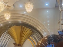 -碧中海汤泉汗蒸酒店