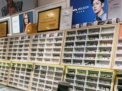 -沫芮眼镜·蔡司官方授权店(人民广场店)