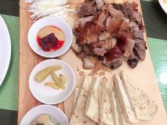 华洋酱熏肘子-老华洋饭庄(成林道店)