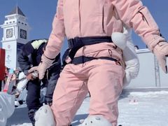 -乔波室内滑雪场